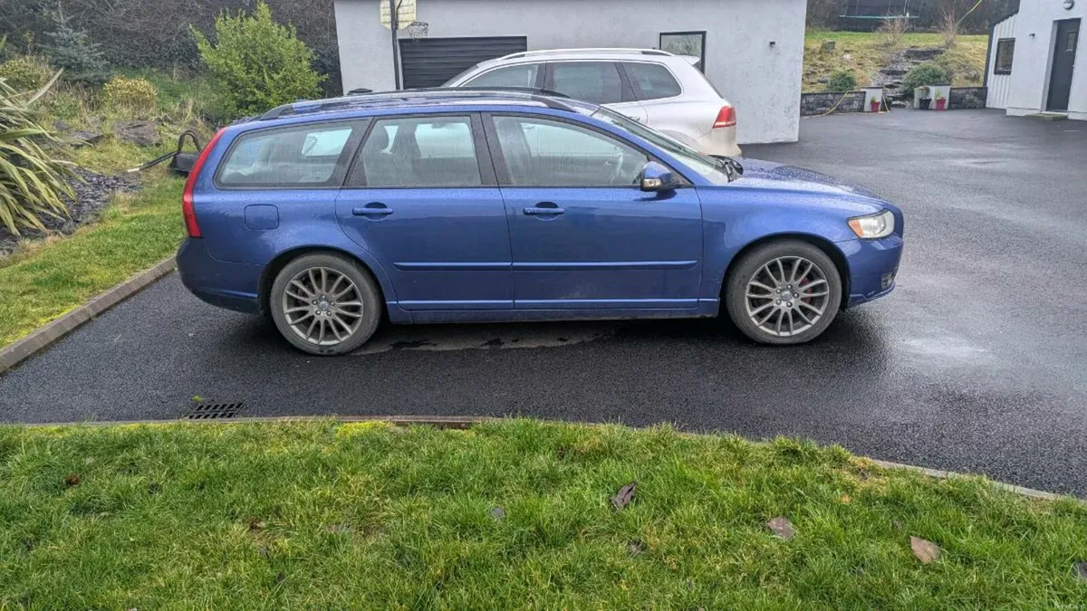 Volvo V50 Estate - Image 1