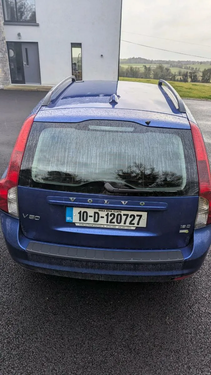 Volvo V50 Estate - Image 2