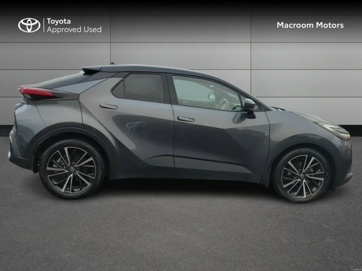 Toyota C-HR FRESH SELECTION OF TRADE-INS C-HR SOL - Image 3
