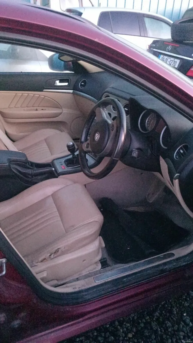 Alfa Romeo 159 2008 - Image 3