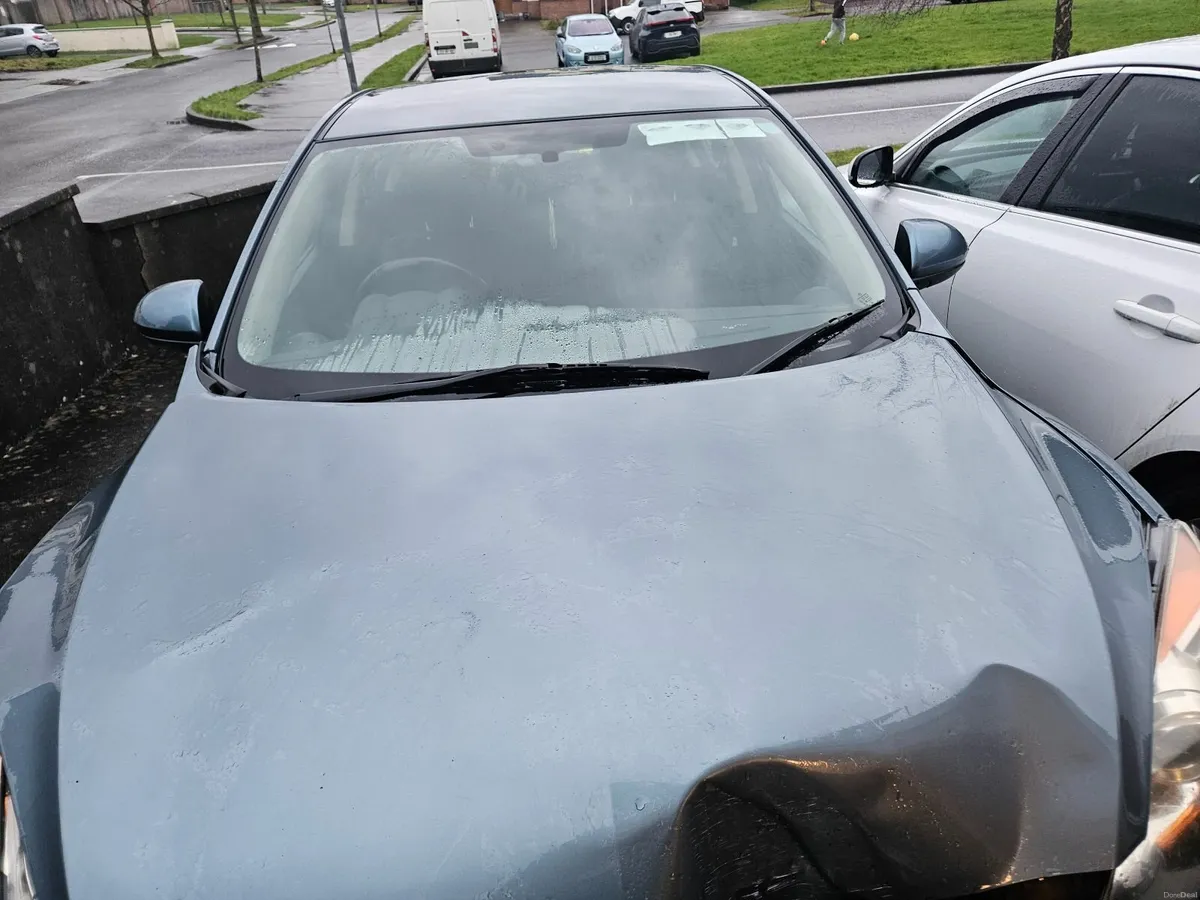 Mazda Mazda3 2011 - Image 3