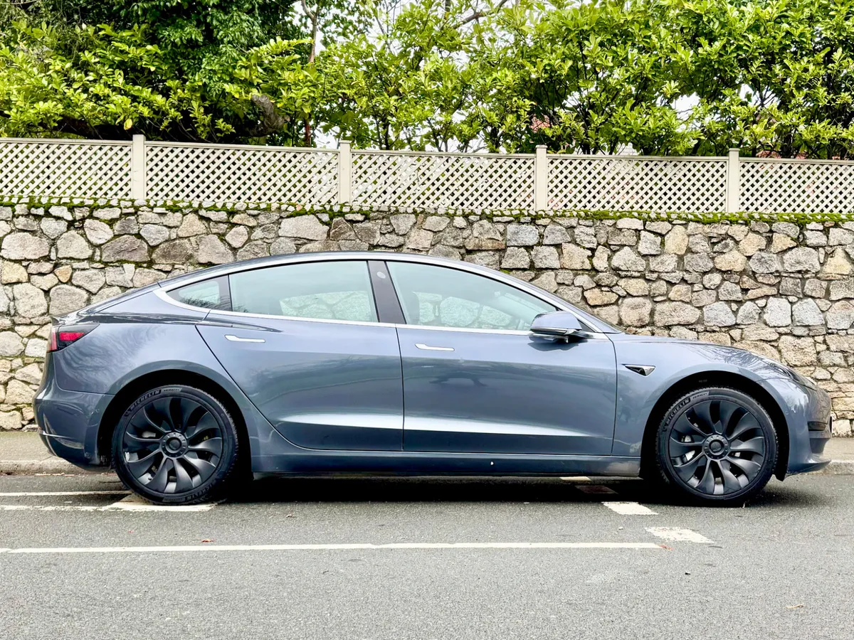 Tesla Model 3 2020!!STANDARD RANGE PLUS!! - Image 4