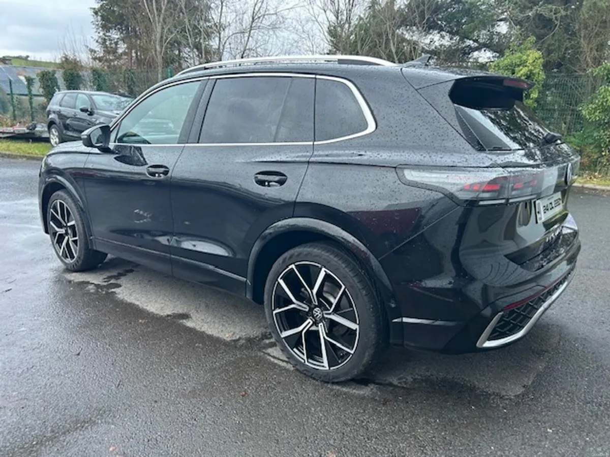 Volkswagen Tiguan 2.0 TDI 150HP R-Line DSG Electri - Image 3