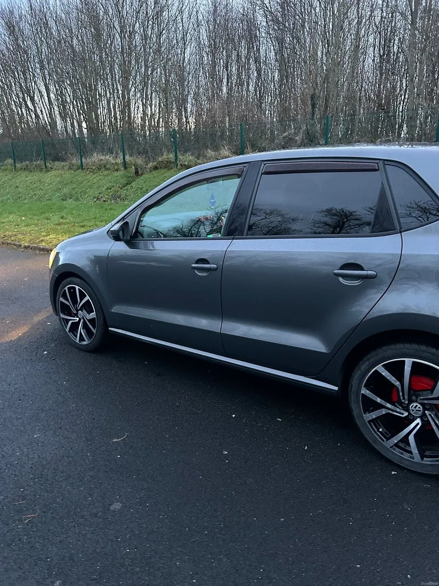 2013 Volkswagen polo 1.2L - Image 3
