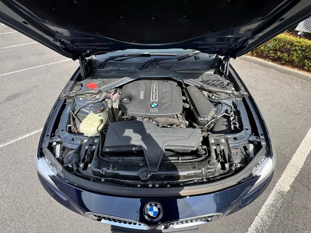 BMW 3-Series 2012 - Image 4