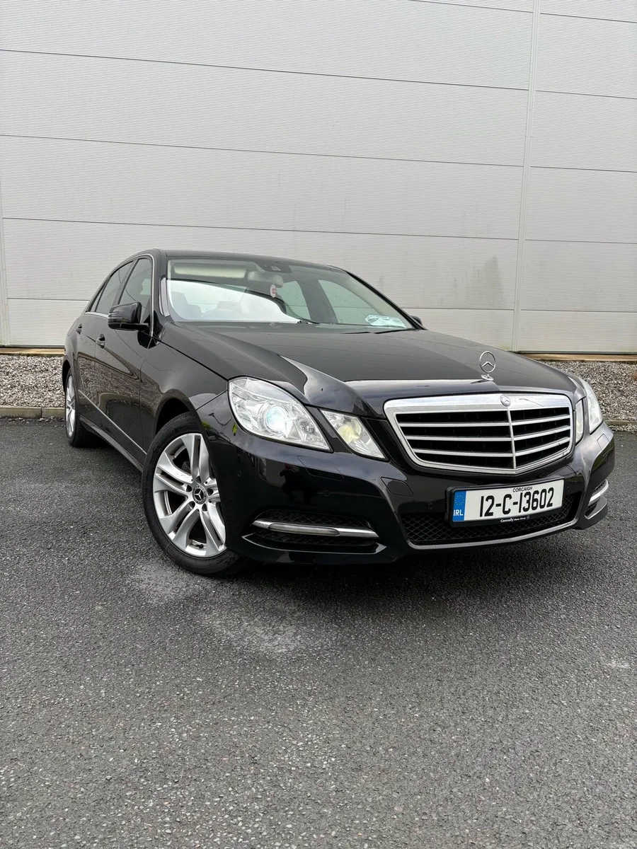 Mercedes-Benz E-Class   *HIGH SPEC* - Image 1