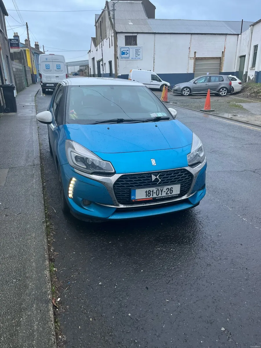 Citroen DS3 2018 1.6D Blue HDI  Elegance  Low KM - Image 2