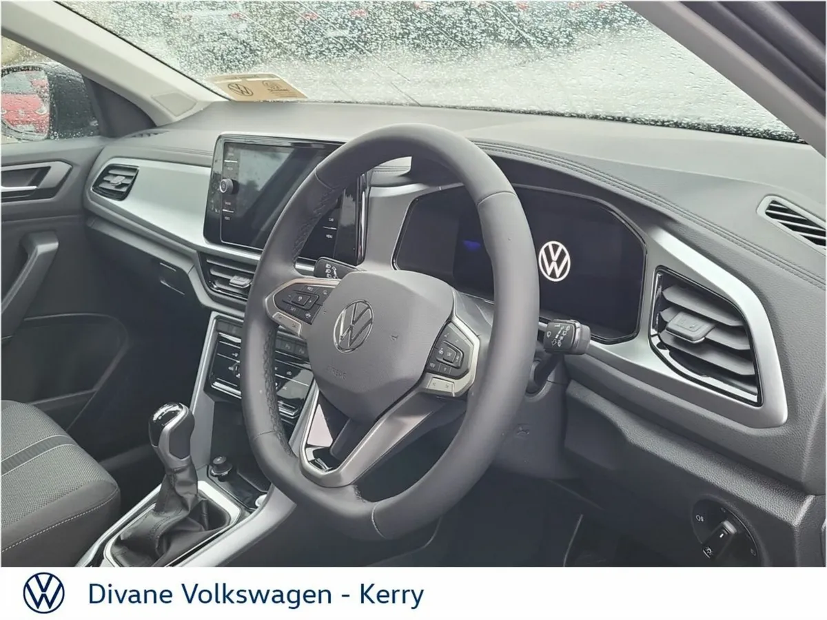 Volkswagen T-Roc EDITION 75 2.0 DIESEL 116BHP - Image 4