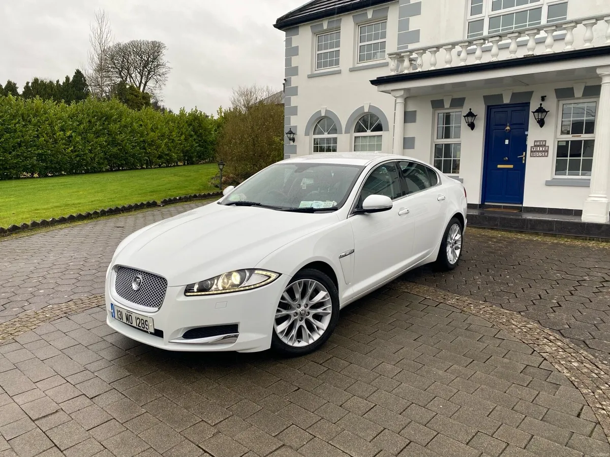Jaguar XF 2.2D premium luxury with 52,000 miles - Image 1