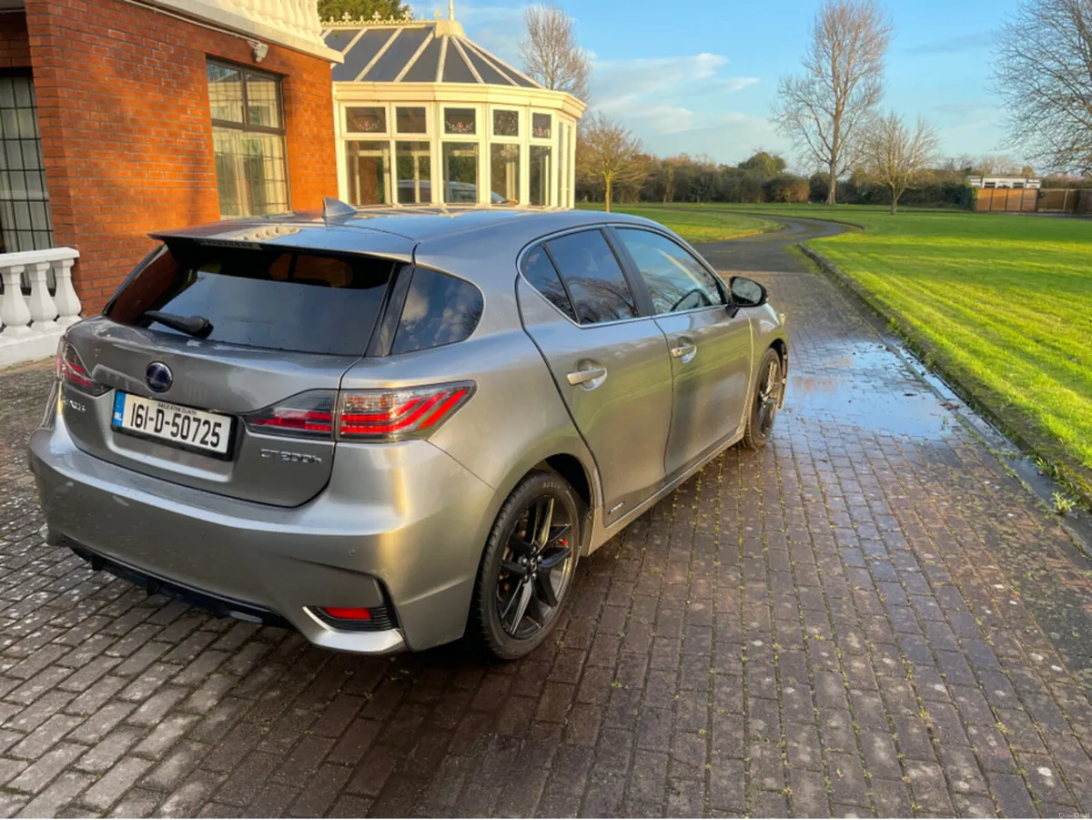 Lexus CT CT 200H SPORT CVT 5DR AUTO 1.8 136BHP - Image 4