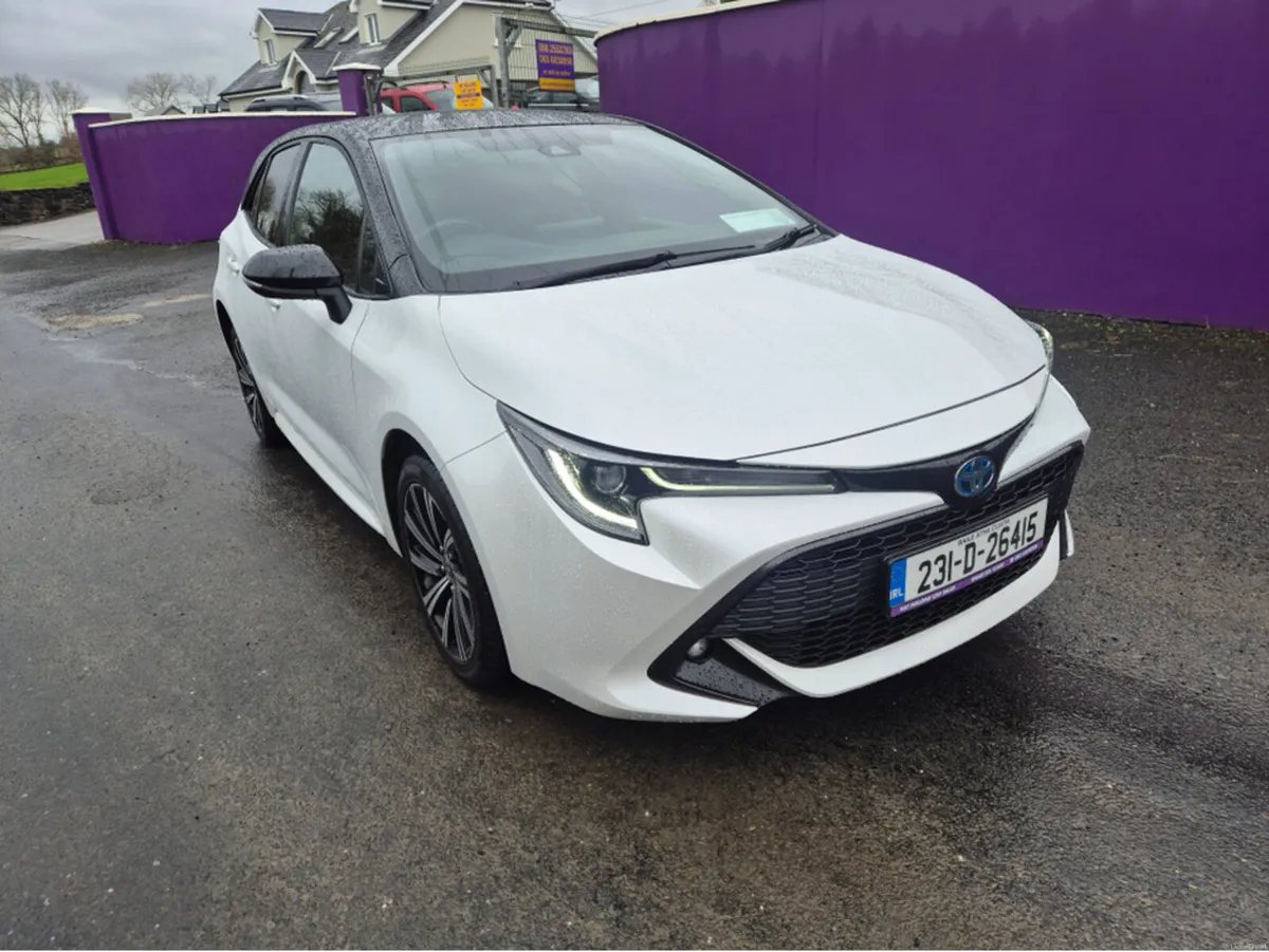 Toyota Corolla LUNA SPORT HB 4DR AUTO - Image 3