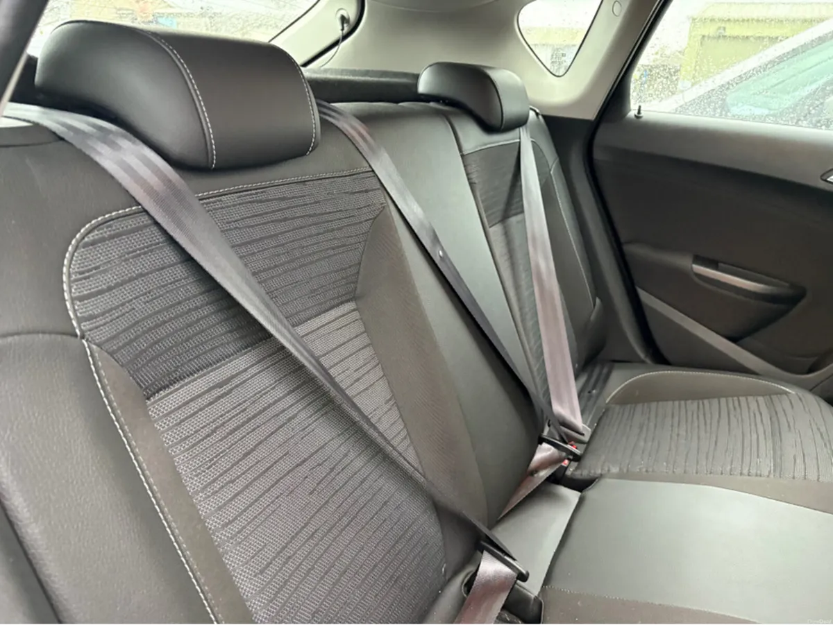 Opel Astra EXCITE 1.6 CDTI 110PS ECO 5DR - Image 3