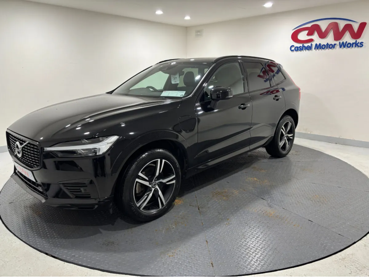 Volvo XC60 R-DESIGN T6 RCHARGE AWD AUTO**PAN ROOF* - Image 3