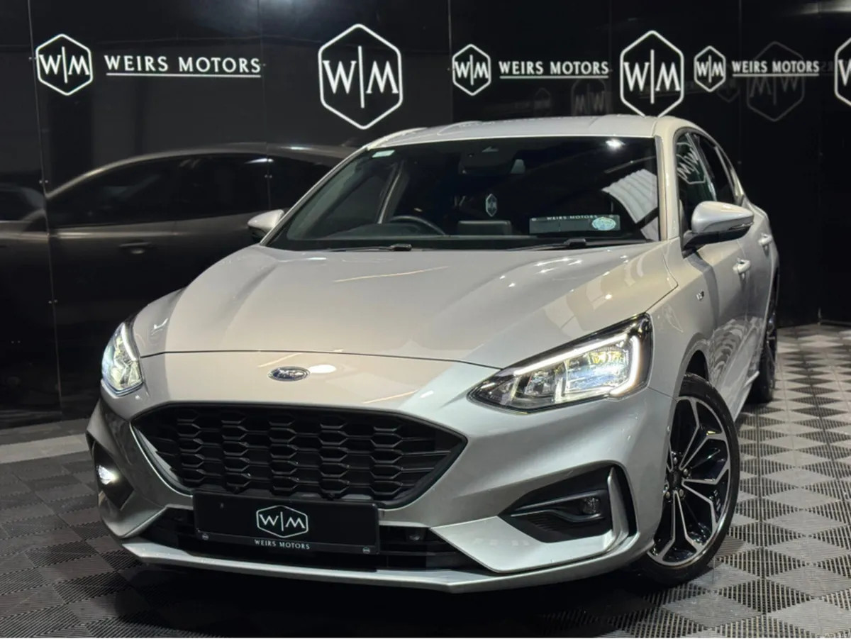 Ford Focus ST-LINE EDITION 5DR 1.0T ONE OWNER IRIS - Image 3