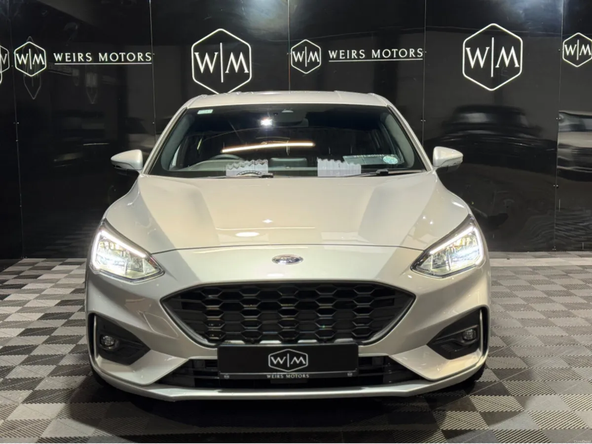 Ford Focus ST-LINE EDITION 5DR 1.0T ONE OWNER IRIS - Image 4