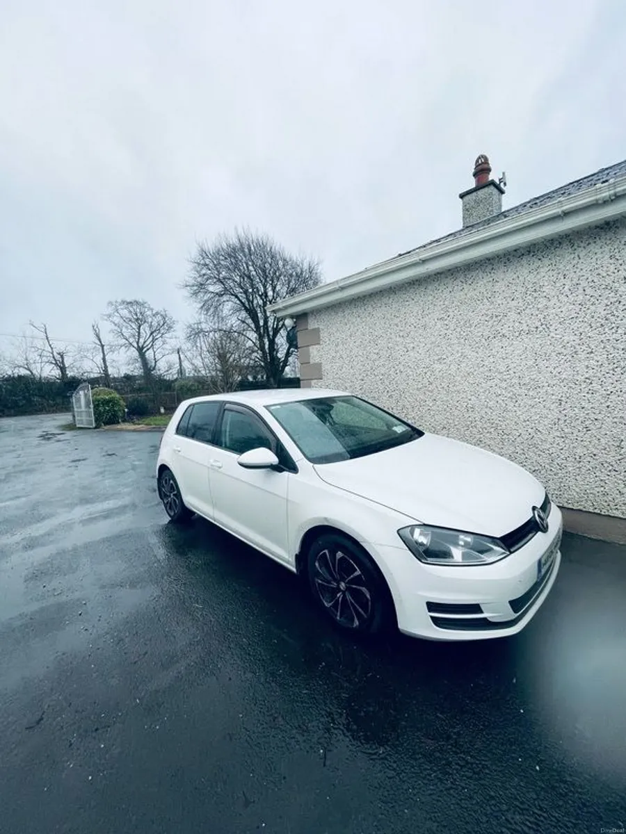 2014 Volkswagen Golf - Image 1