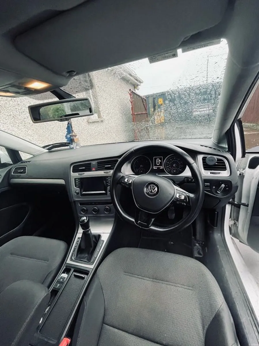 2014 Volkswagen Golf - Image 4