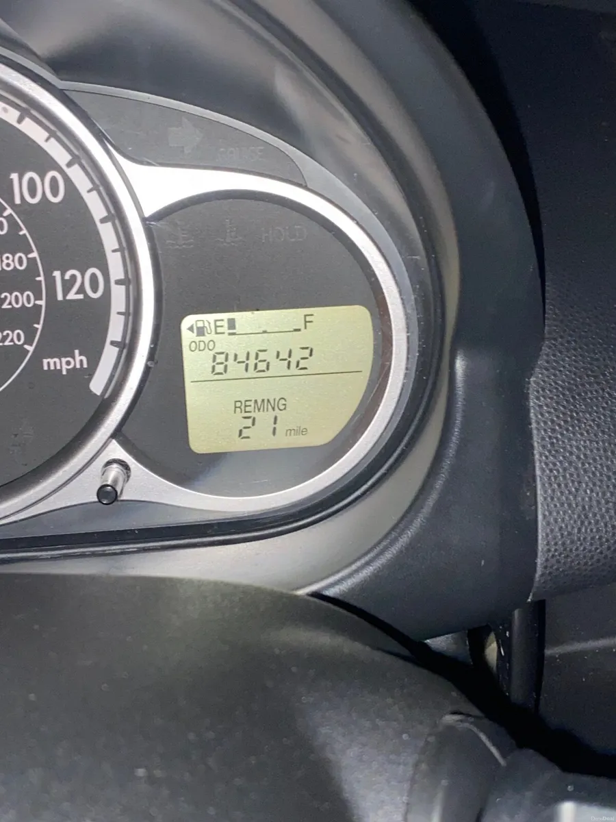 Mazda Mazda2 2013 - Image 3