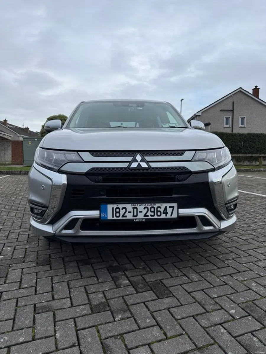 2018 Mitsubishi Outlander 2.4 PHEV - Image 2