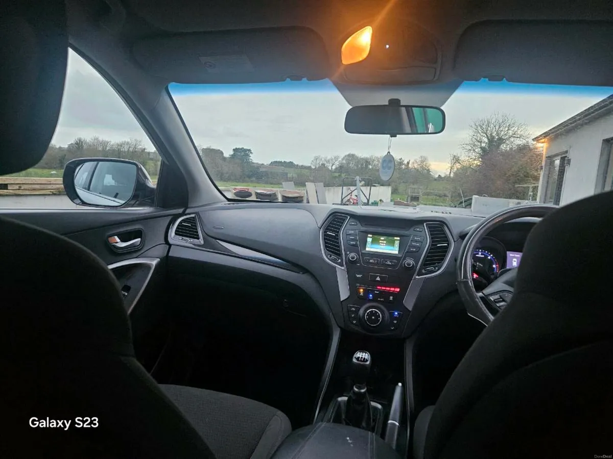 Hyundai Sante Fe - Image 3