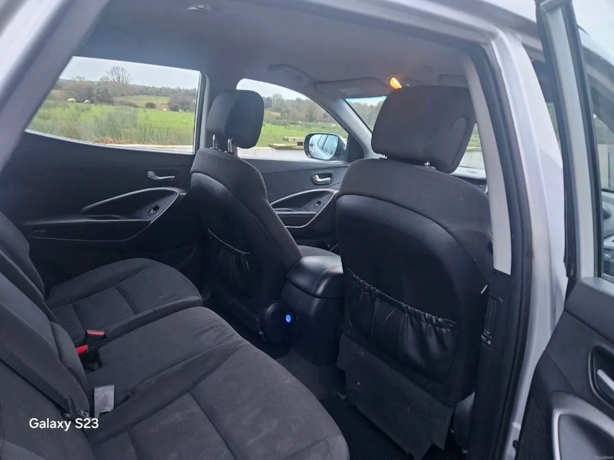 Hyundai Sante Fe - Image 4