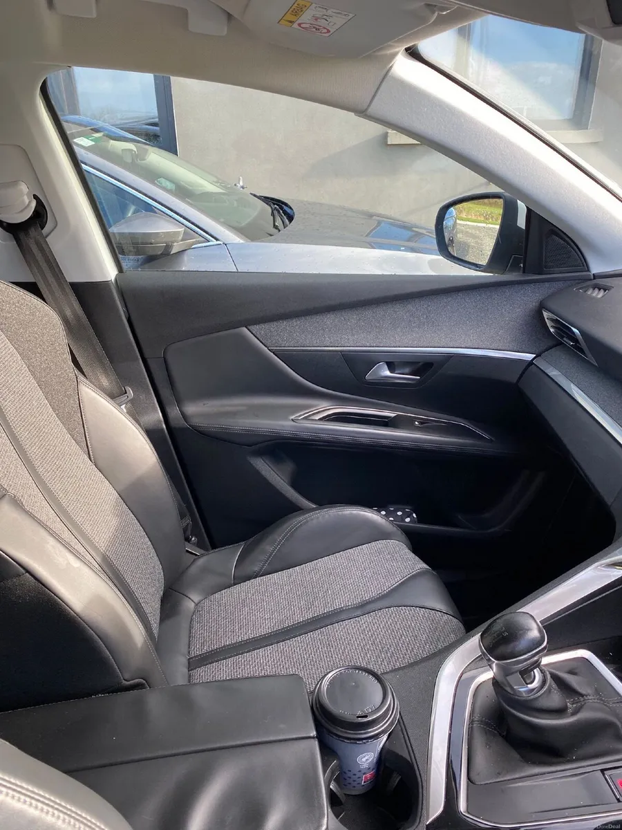 Peugeot 3008 2018 - Image 4