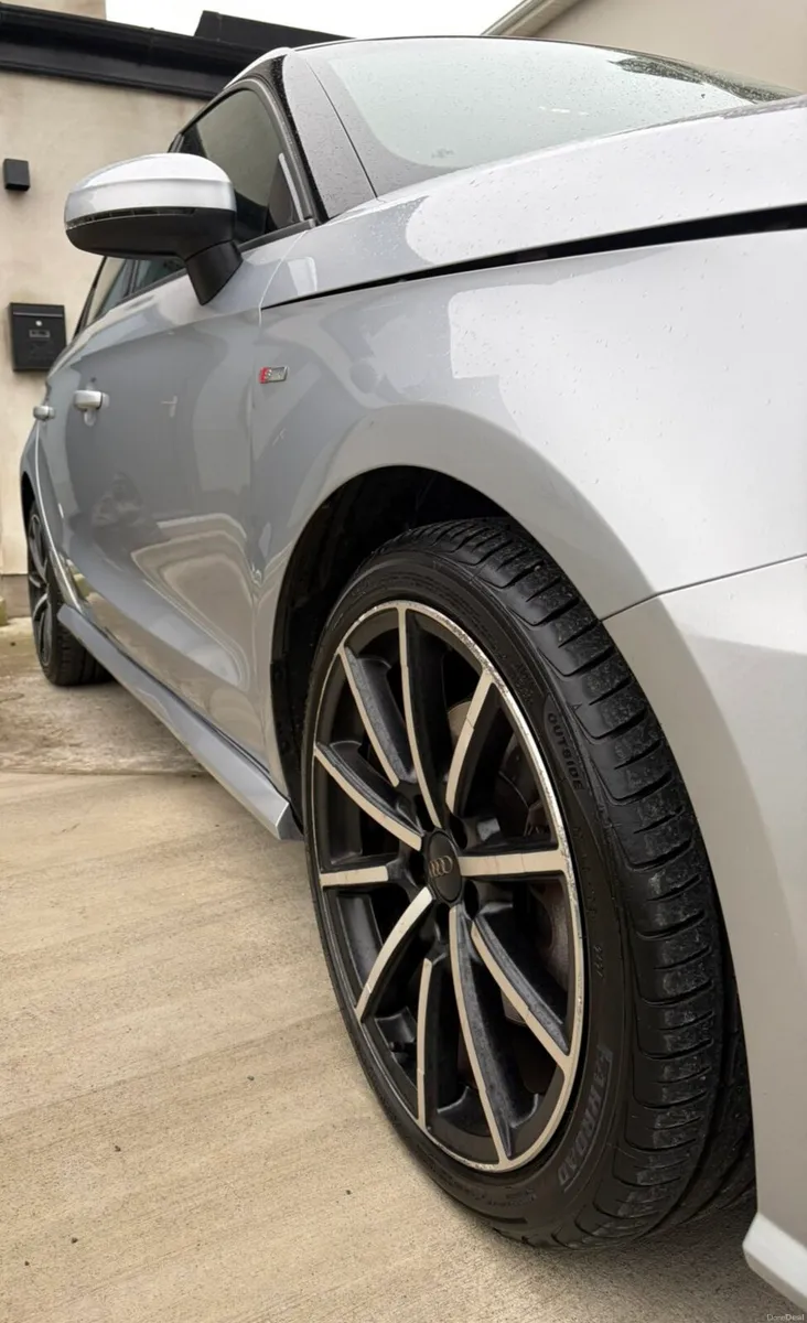 Audi A1 Sportback 1.4 TFSI 125 SLine Black Edition - Image 2