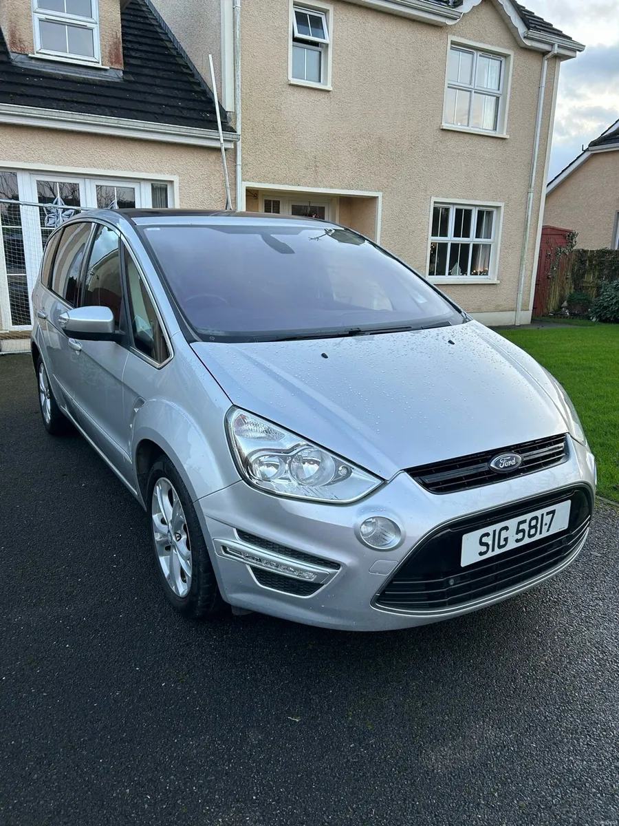 Ford S-Max - Image 1