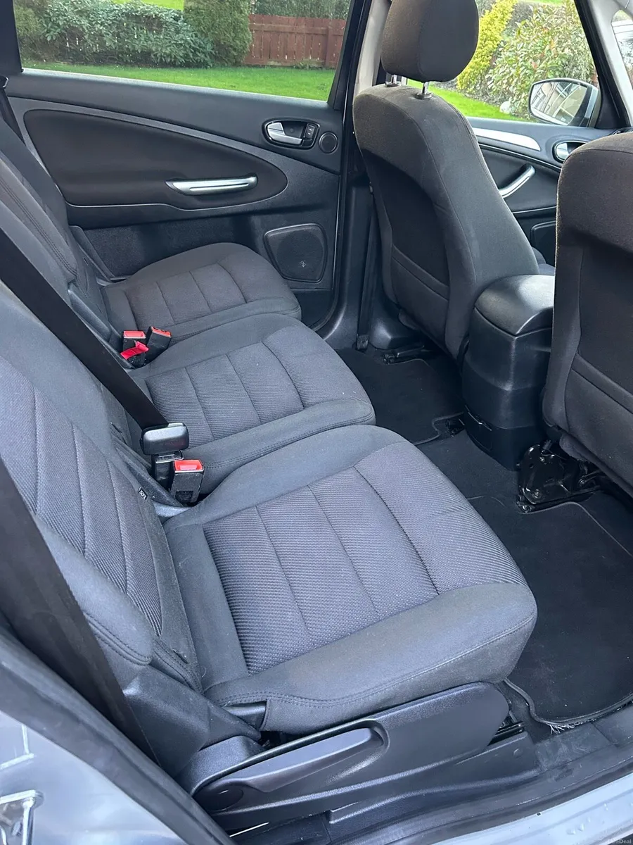 Ford S-Max - Image 2