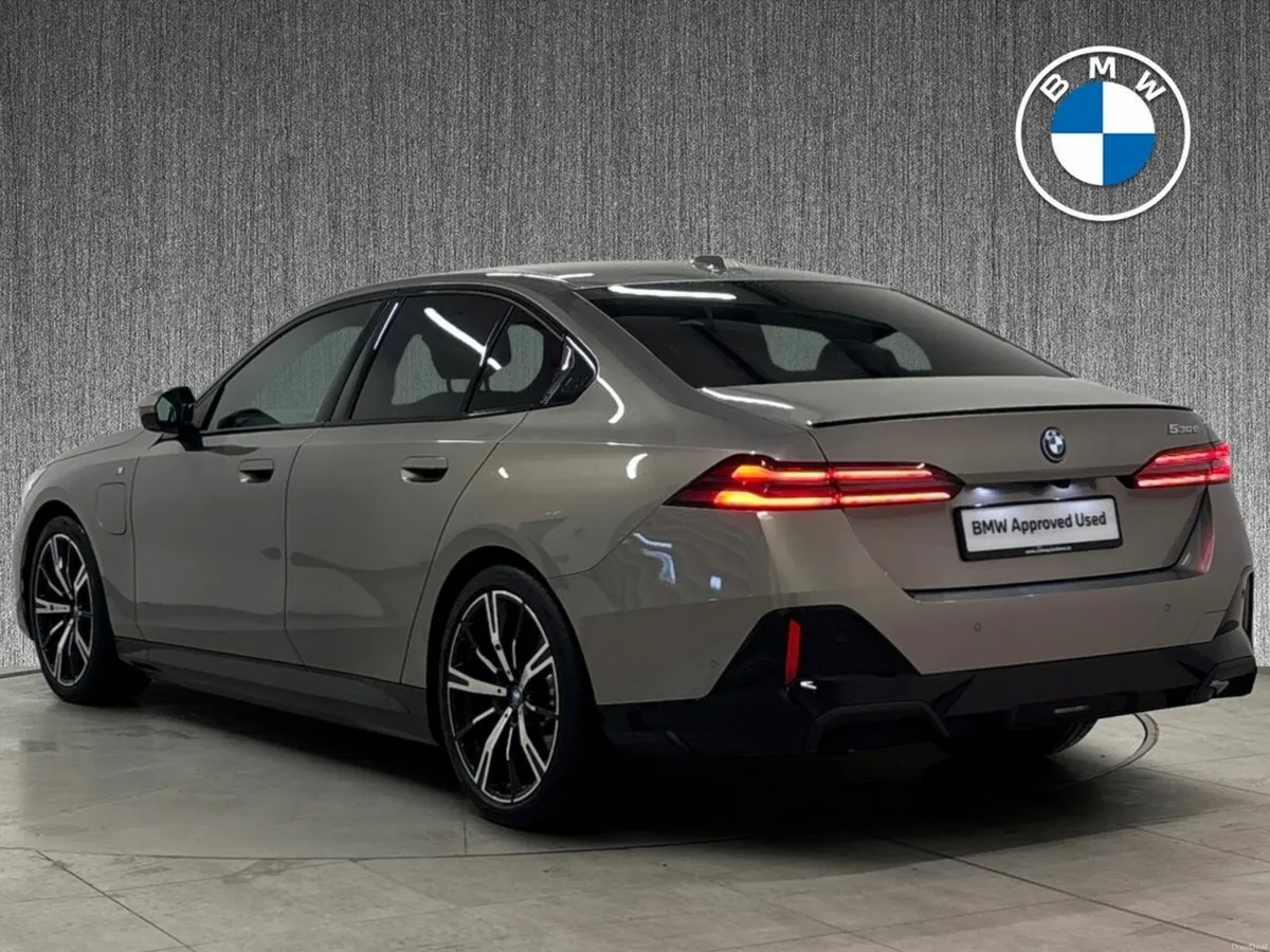 BMW 5-Series 530e M Sport - Image 3