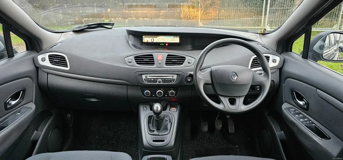 Renault Scenic Fresh NCT 2/27 low mileage - Image 2