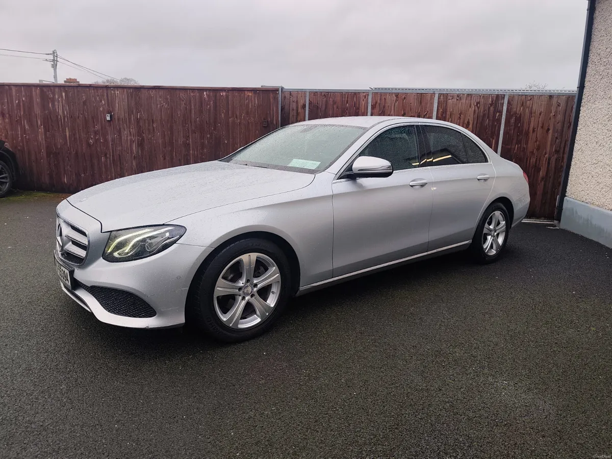 Mercedes-Benz E200 avantgarde 2017 - Image 4