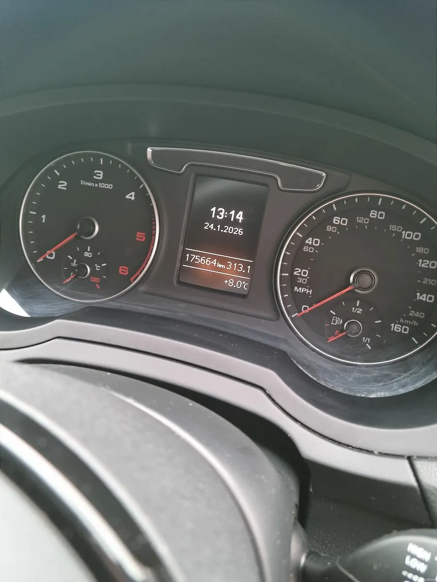 Audi Q3 2015 TDI quattro - Image 2