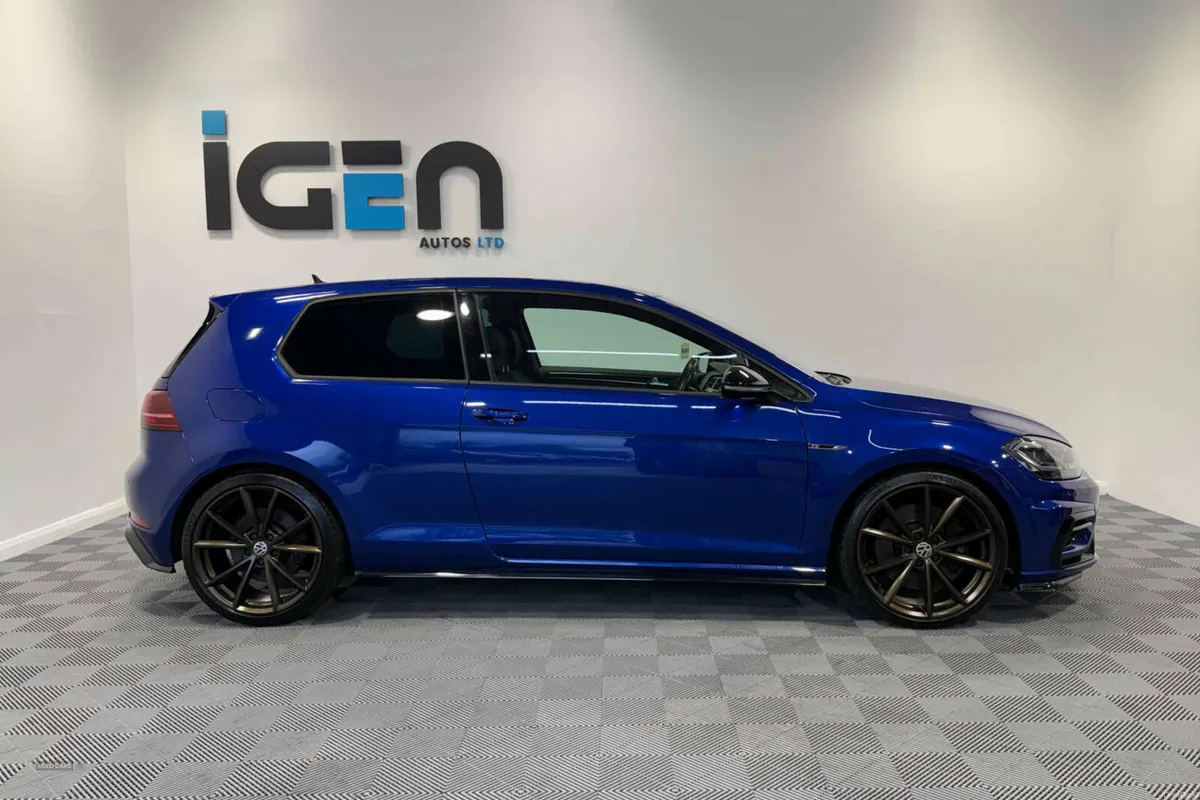 Volkswagen Golf 2.0 Golf R TSi Semi-Auto 4WD 3dr - Image 4