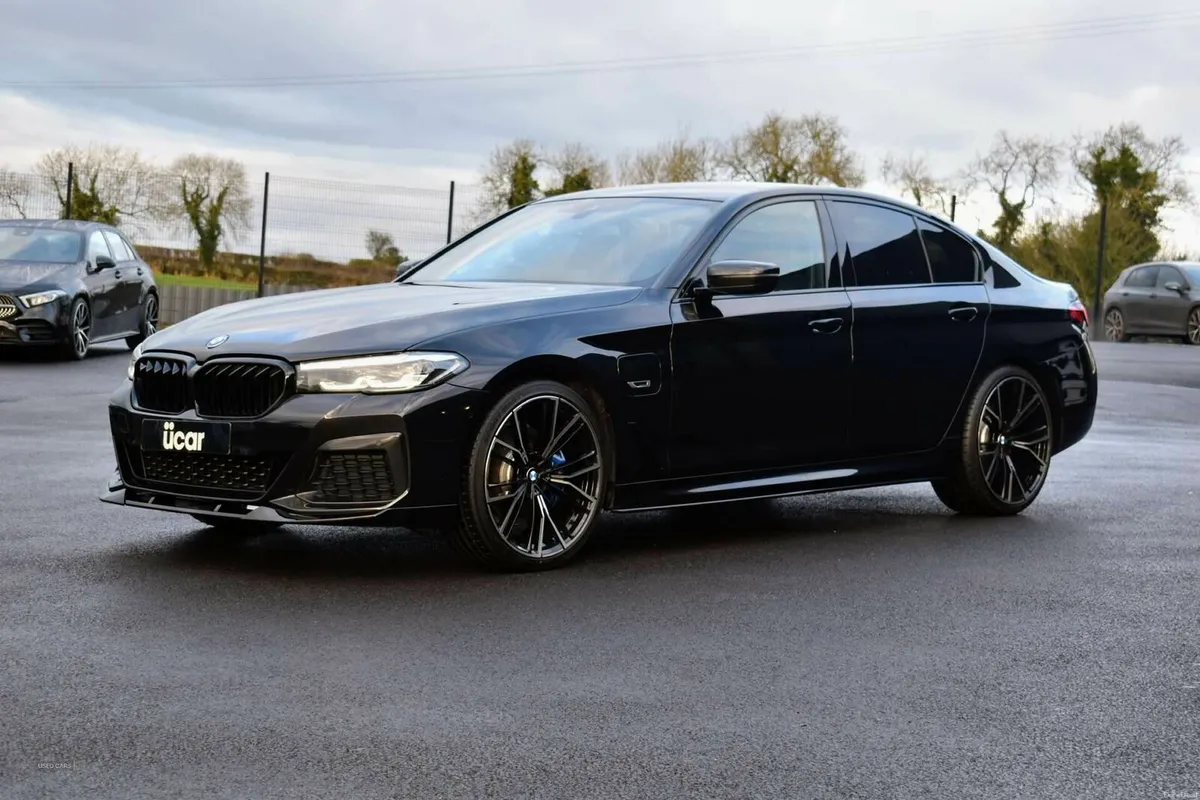 BMW 5-Series 2.0 530e M Sport Auto 4dr - Image 3