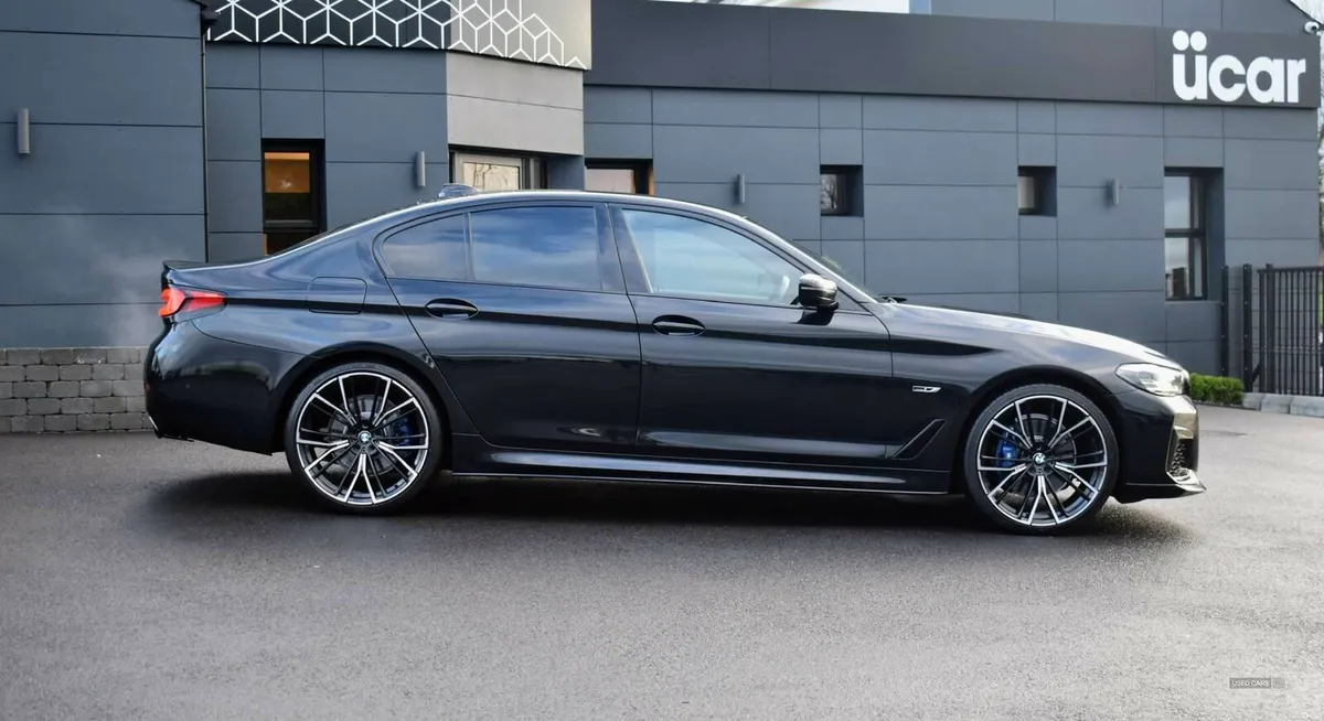 BMW 5-Series 2.0 530e M Sport Auto 4dr - Image 4