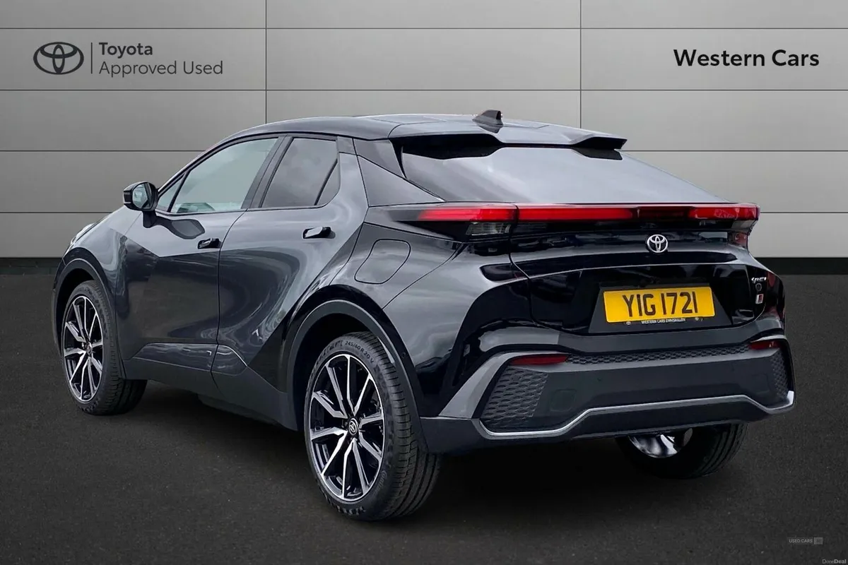 Toyota C-HR 2.0 VVT-h 13.6 kWh GR SPORT CVT Euro 6 - Image 4
