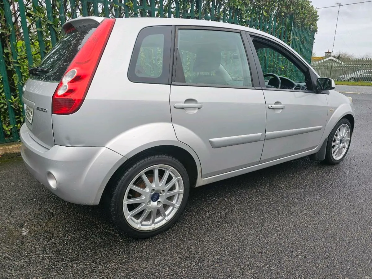 2008 Ford Fiesta - Image 2
