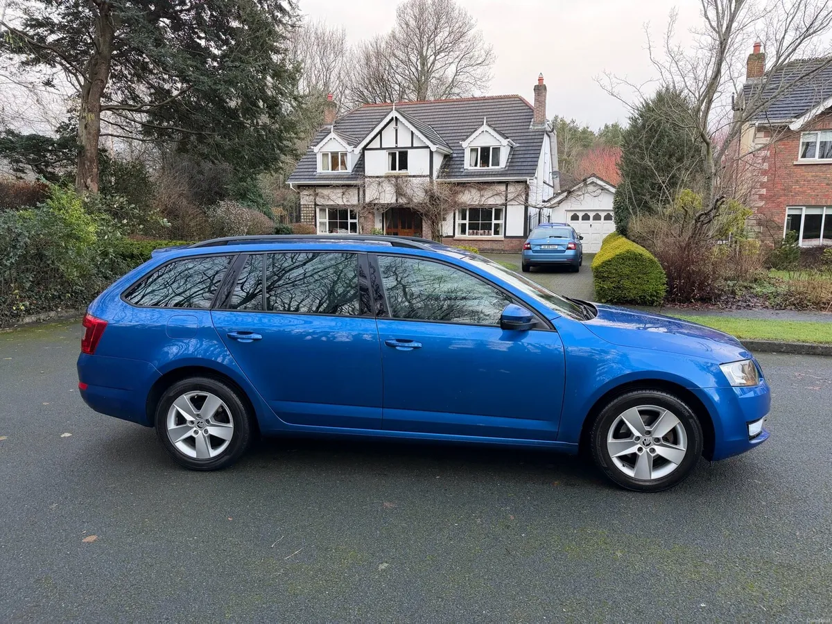 Skoda Octavia Estate 1.2 Petrol - Image 2