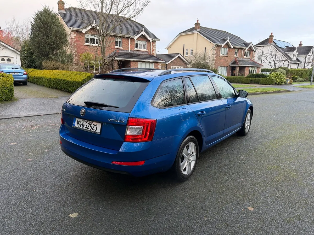 Skoda Octavia Estate 1.2 Petrol - Image 3