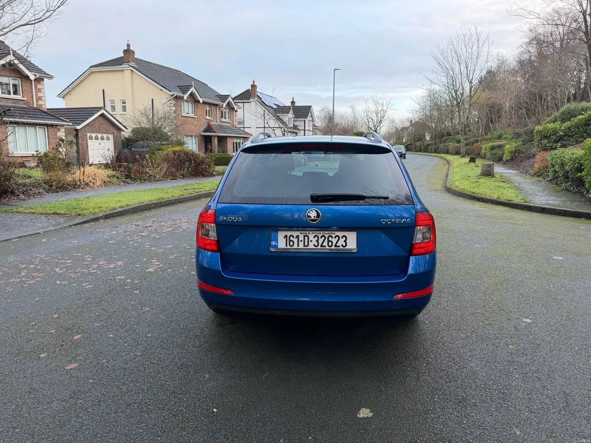 Skoda Octavia Estate 1.2 Petrol - Image 4