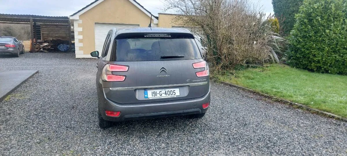Citroen C4 7 Seater - Image 4
