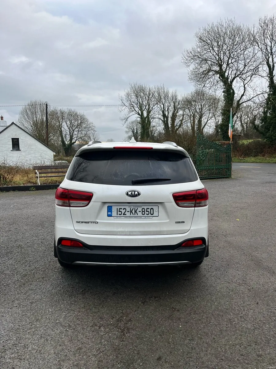 Kia Sorento 4x4 Diesel 7 Seater - Image 4