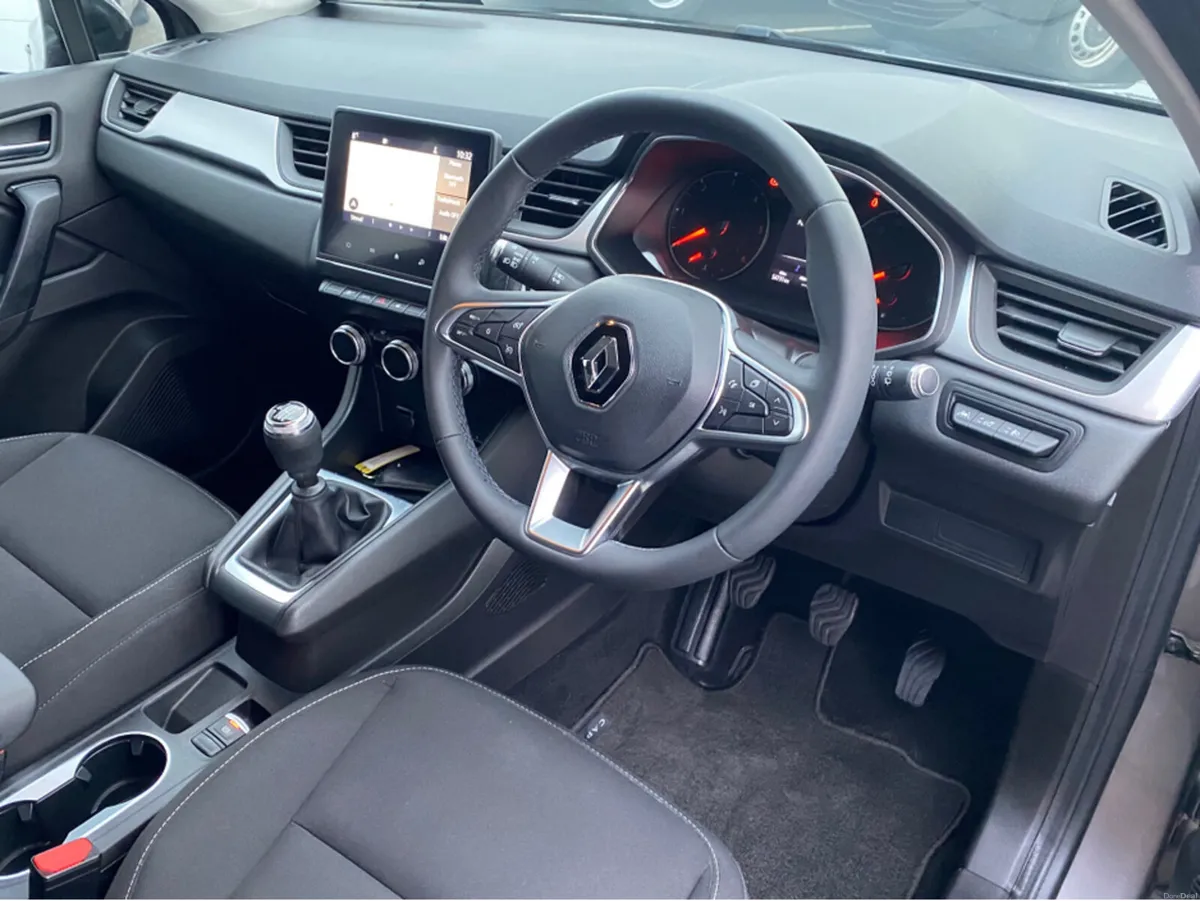 Renault Captur *DEPOSIT TAKEN* ICONIC 1.5DCI 95 MA - Image 2