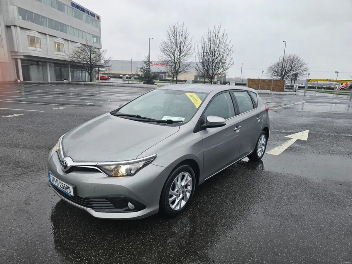Toyota Auris 1.2 PETROL, LUNA MODEL, SERVICE HISTO - Image 4