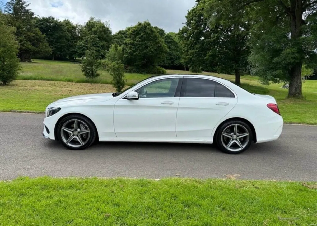 2015 Mercedes C-Class C220 BlueTEC AMG Premium Plu - Image 3