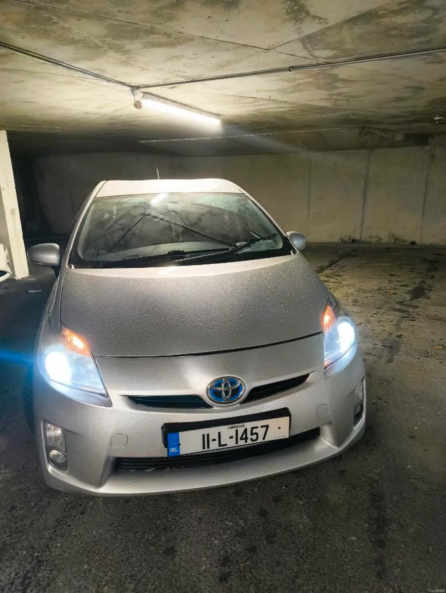 Toyota Prius 1.8 2011 - Image 1