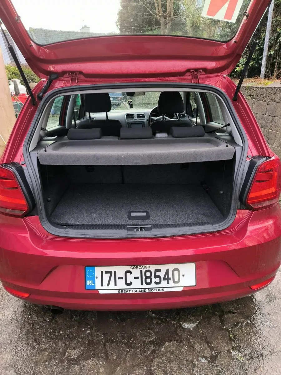 Volkswagen Polo 2017 - Image 2