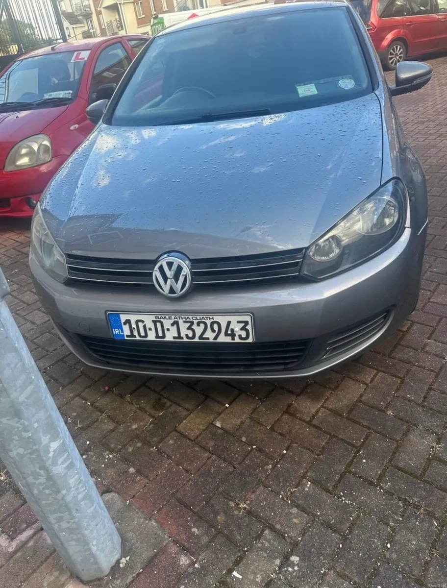 2010 golf 1.6 NCT AND ROAD TAX. MESSAGE ONLY - Image 2