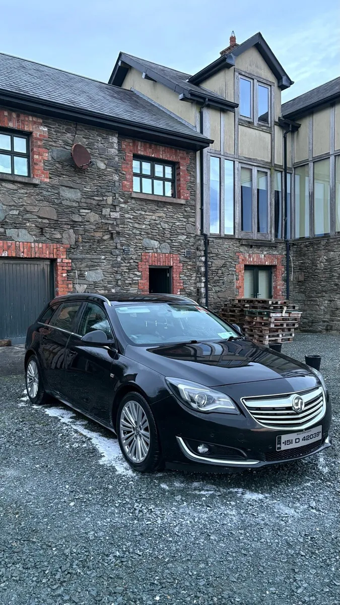 PRICE DROP Vauxhaul Insignia 2.0D Estate NCT 05/26 - Image 1